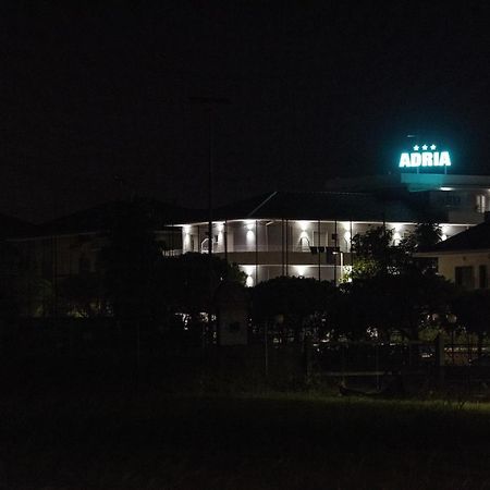 Adria Beach Hotel Alba Adriatica Eksteriør billede